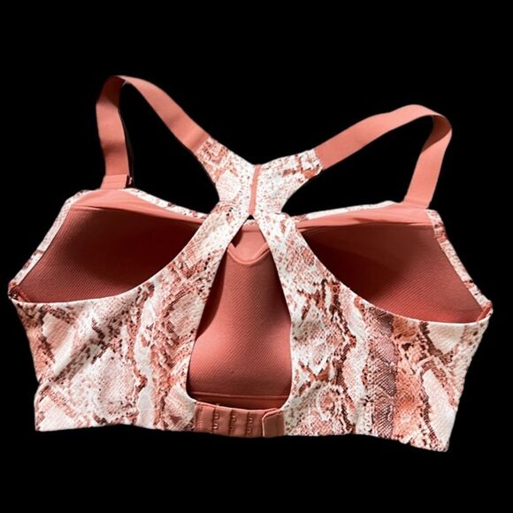 Victoria’s Secret Incredible Max Maximum Support sport bra Snake Print - Picture 4 of 5
